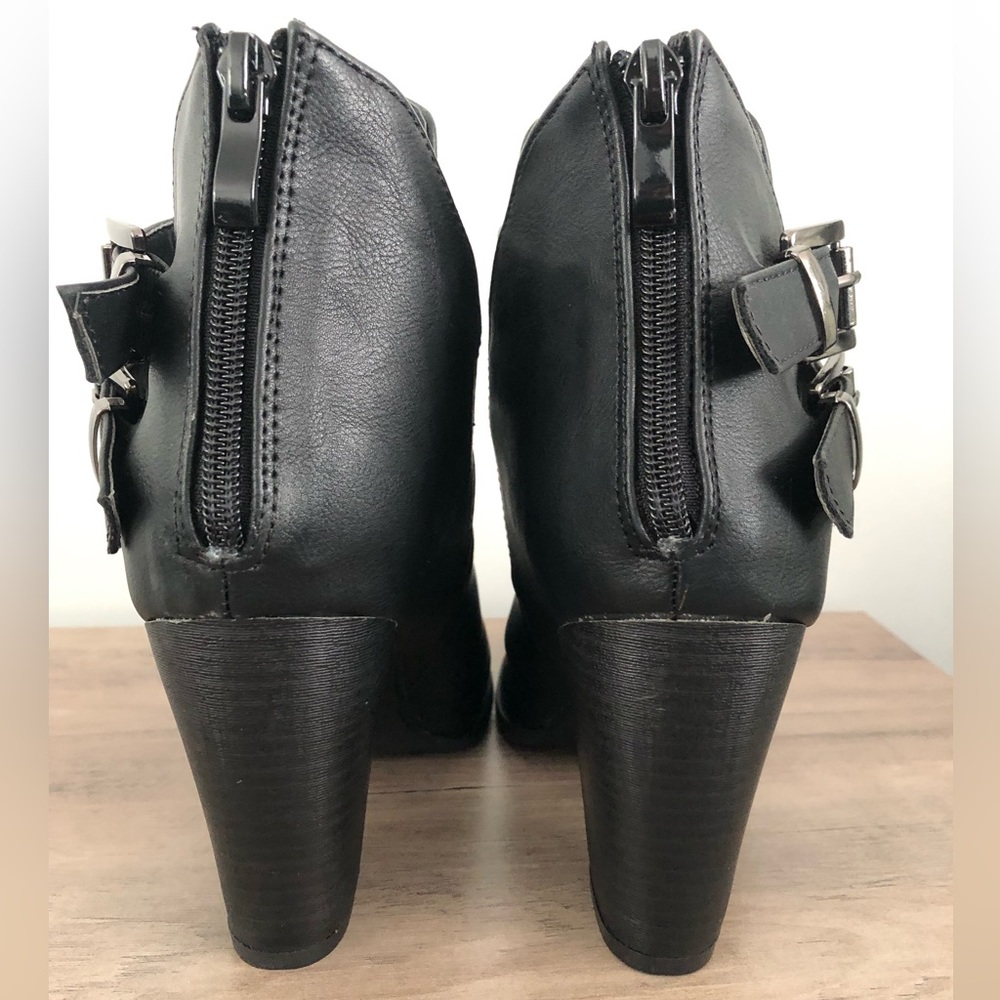 TOP Moda Black Heeled Booties - Picture 9 of 9